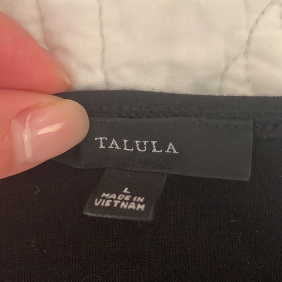 Aritiza - Talula Halter Tank - Picture 3 of 4